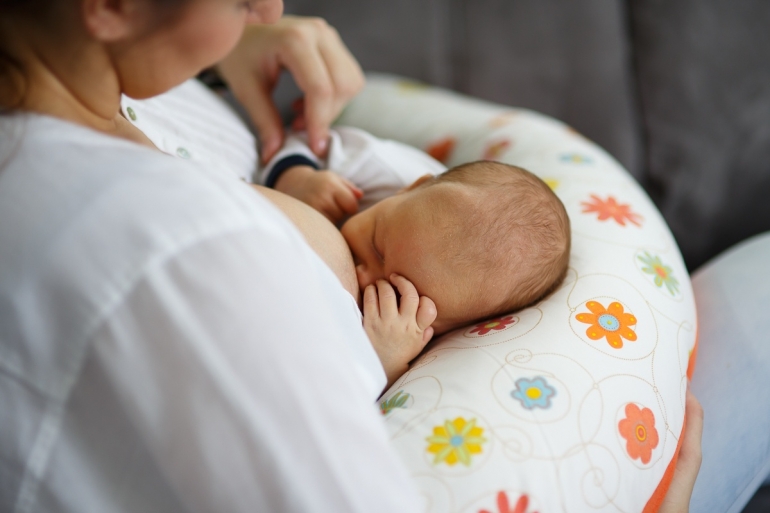 Pojišťovny a příspěvky na kojení a kojicí polštáře 2018Pojišťovny a příspěvky na kojení a kojicí polštáře 2018